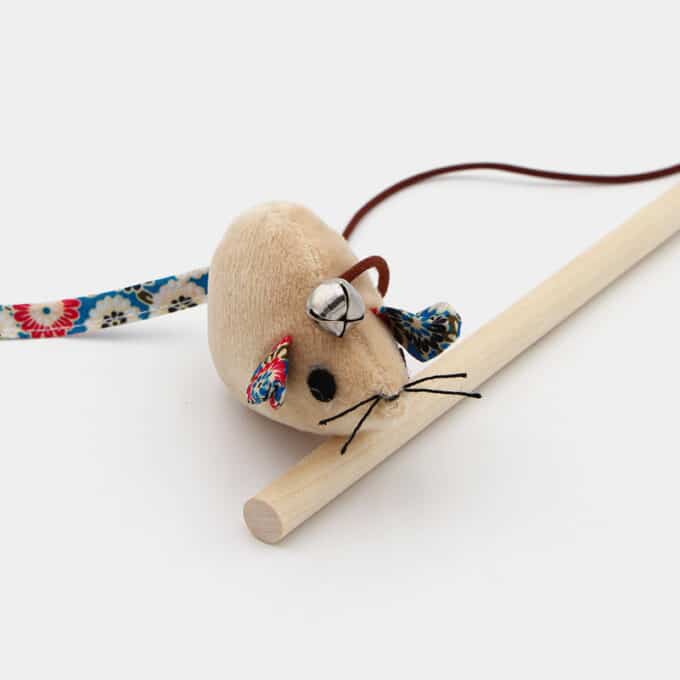 Jouet canne à pêche en bois avec souris pour le chat ou le chaton