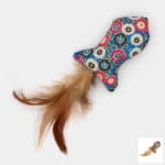 Poisson en tissu avec plumes pour le chat ou le chaton