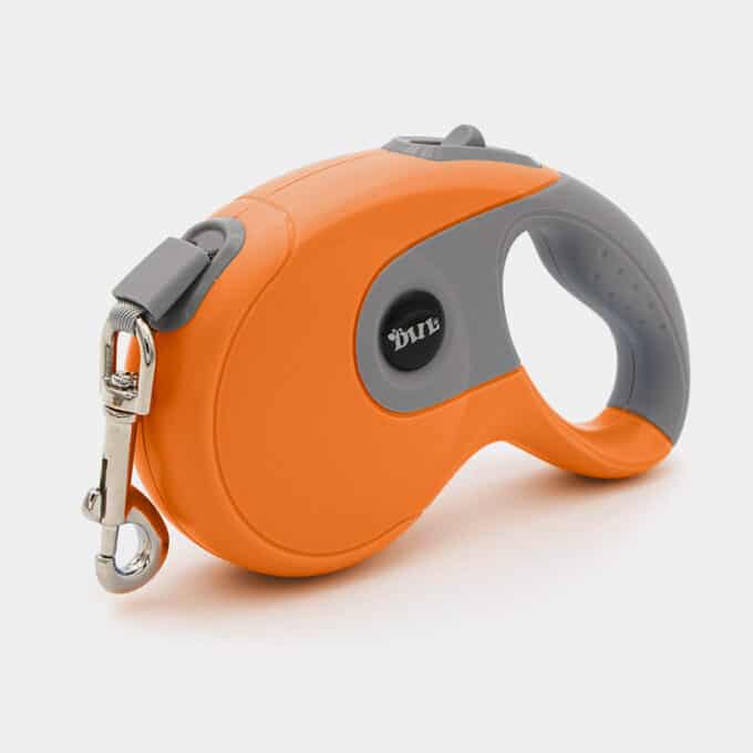 laisse-enrouleur-5m-design-moderne-chien-2 laisse à enrouleur rétractable 5 mètres pour le chien
