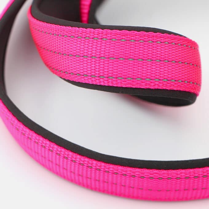 laisse-sport-fluo-nylon-reflechissant-chien-10 Laisse réfléchissante fluo pour chien