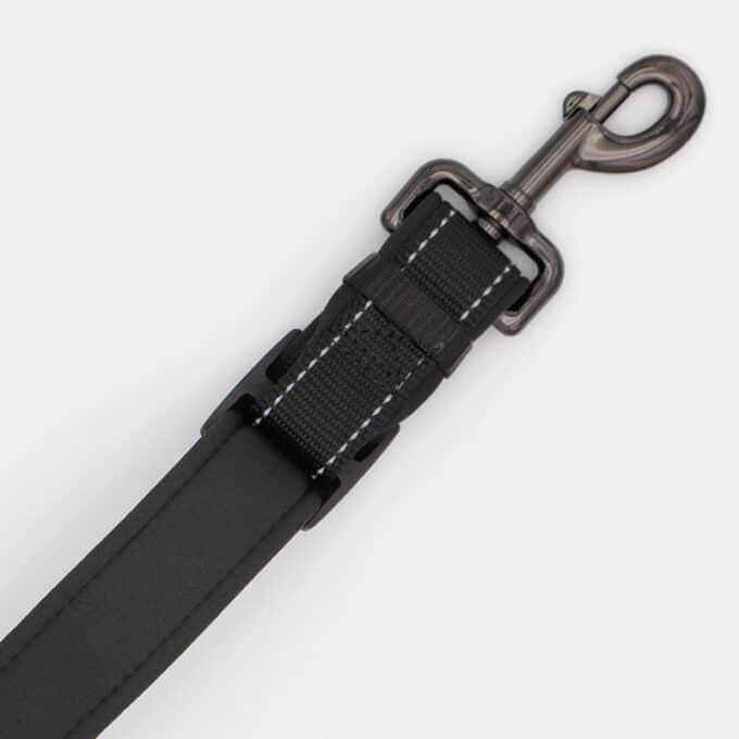 laisse sport noire en nylon réfléchissante pour chien et chiot