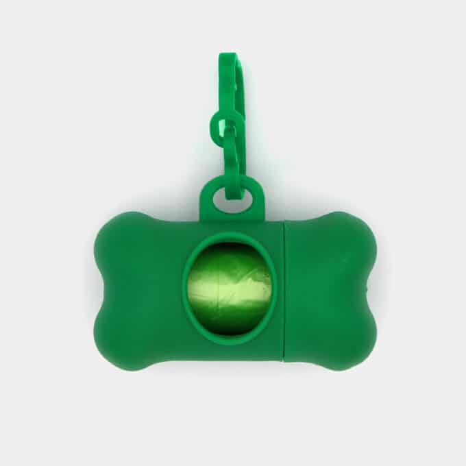 distributeur de sac à crotte ou caca ou déjection pou les promenades du chien