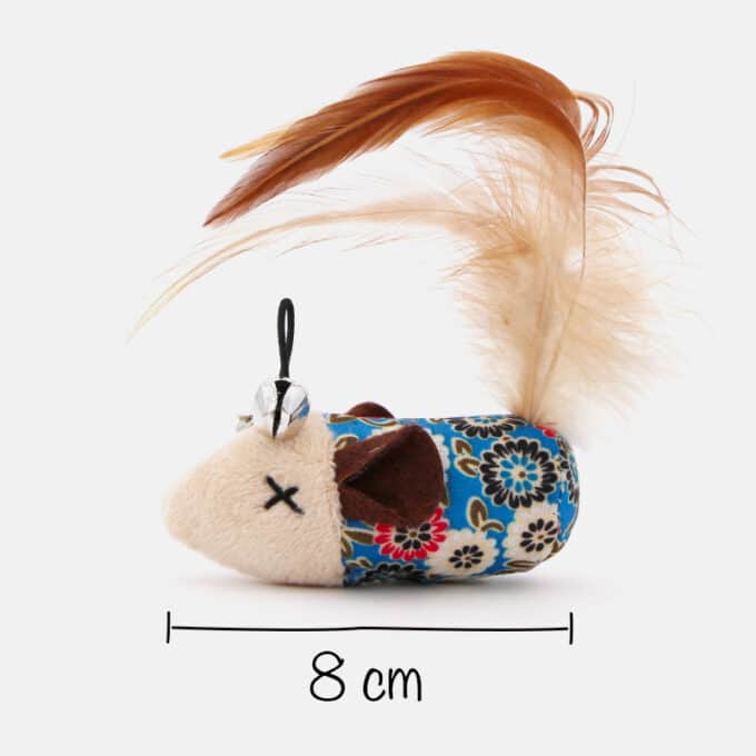 souris-tissu-herbe-a-chat-plumes-2 Souris en tissu avec plumes, grelot et herbe à chat