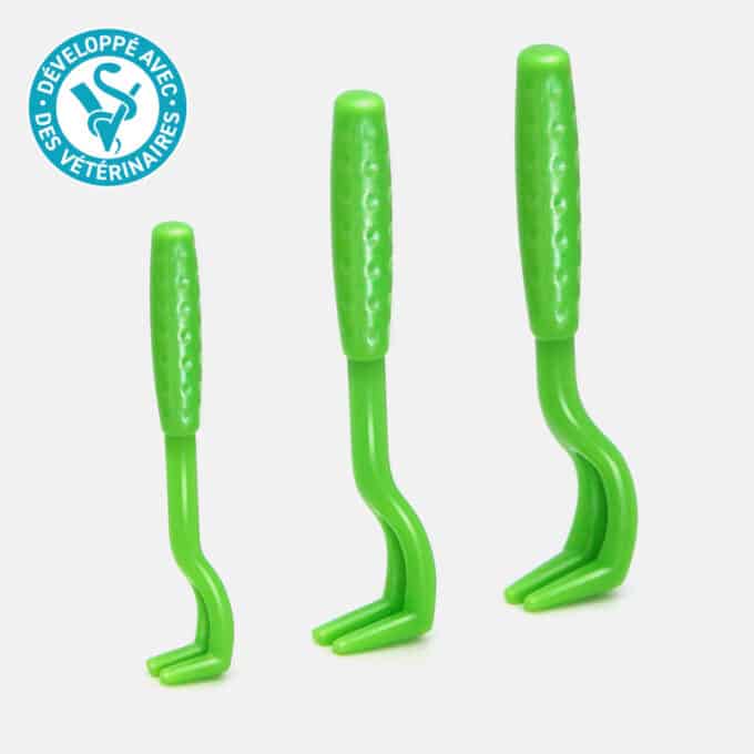 Tire-tique ou pince pour retirer les tiques chez le chat et le chien