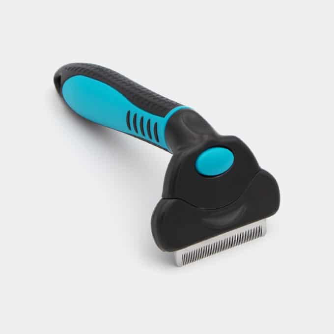 brosse-carde-anti-mue-toilettage-chat-petit-chien-trixie-7 Brosse carde anti-mue de toilettage pour petit chien et chat