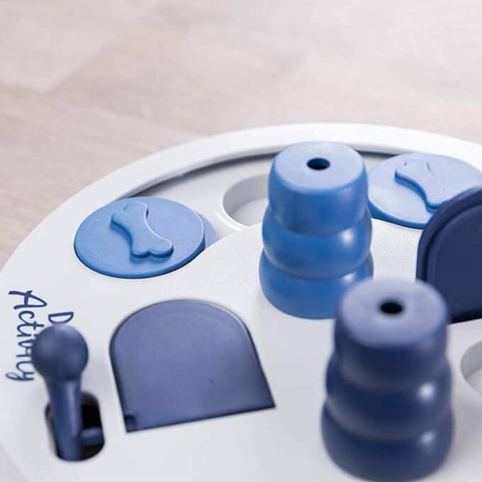 jouet-alimentaire-jeu-strategie-dog-activity-trixie-chien-4 jouet alimentaire interactif de stratégie et d'intelligence Dog Activity Trixie pour le chien