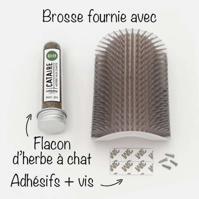 brosse-murale-angle-auto-toilettage-chat-15 Brosse murale auto-toilettage pour chat