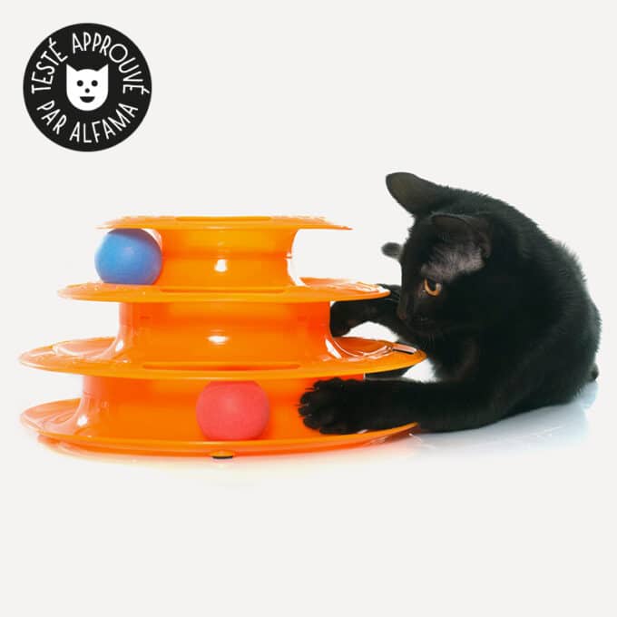 jouet-interactif-chat-tour-labyrinthe-tourne-balle Jouet pyramide tourne balle chat