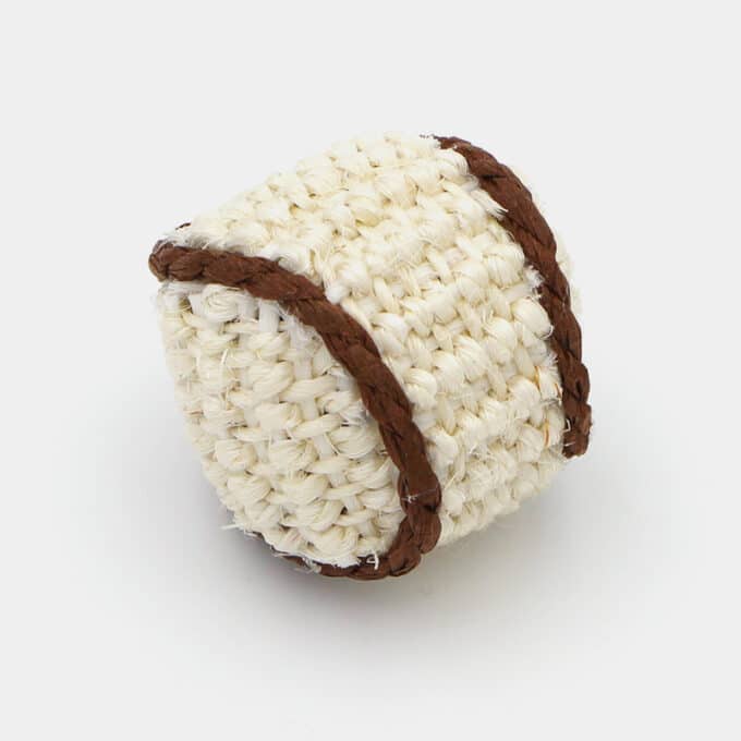 Balle en sisal pour chat avec grelot