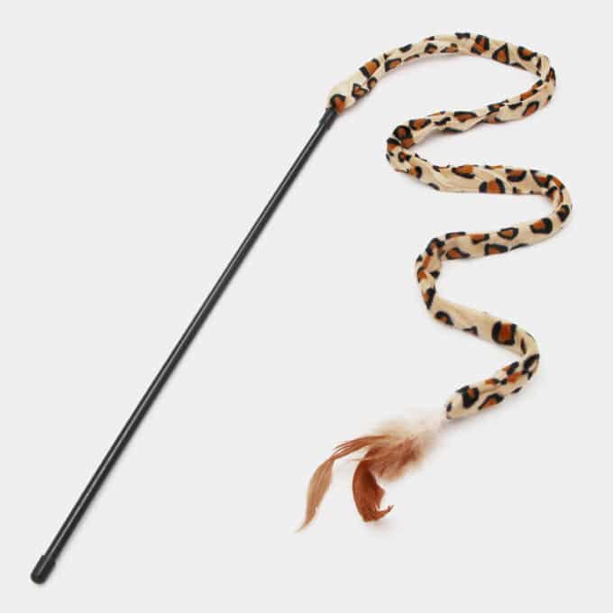jouet-baton-teaser-queue-chat-3 Jouet teaser avec queue et plumes pour chat