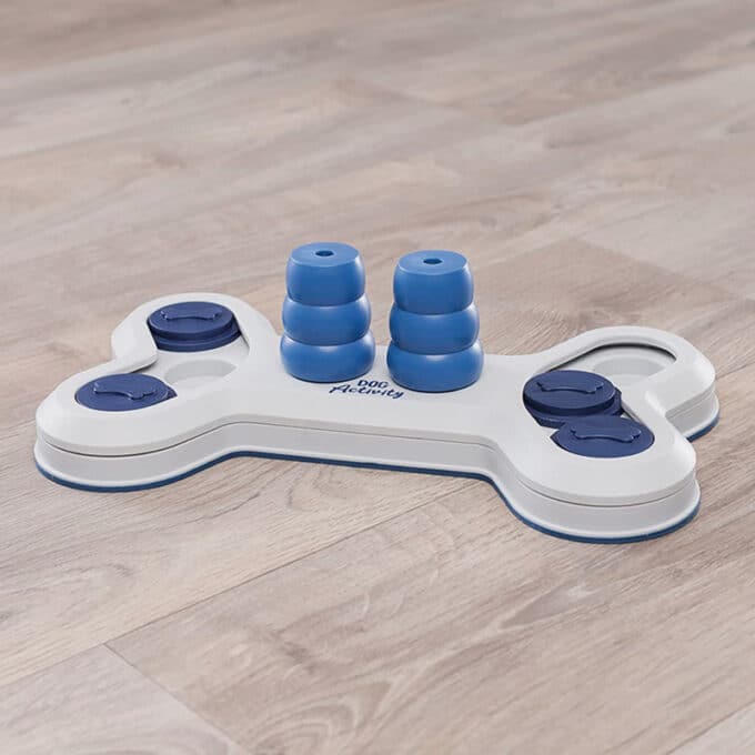 jouet-alimentaire-jeu-strategie-dog-activity-trixie-chien-4 jouet alimentaire interactif de stratégie et d'intelligence Dog Activity Trixie Flip Bone pour le chien