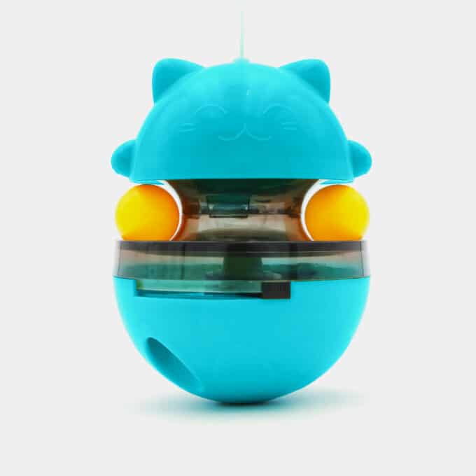 Distributeur de croquettes pour chat culbuto