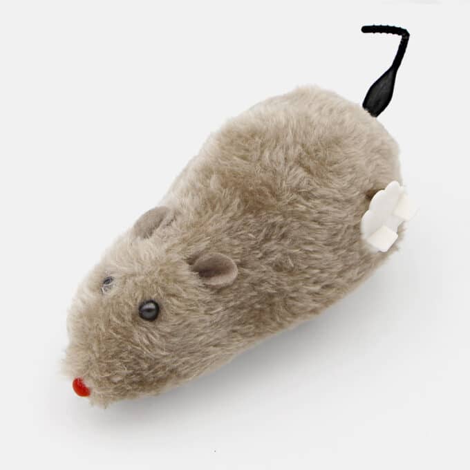 jouet-interactif-souris-chat-bouge-3 Souris interactive sur roues qui avance pour chat
