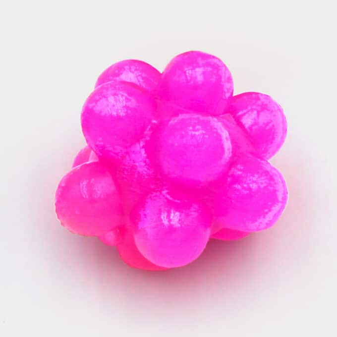 Balle rebondissante en caoutchouc pour chat