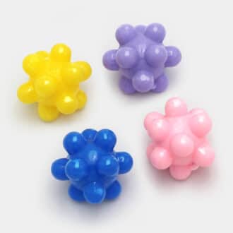 Balle rebondissante en caoutchouc pour chat