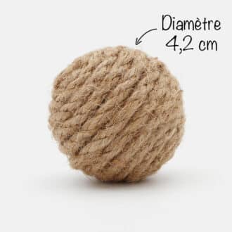 Balle en corde sisal pour chat avec grelot