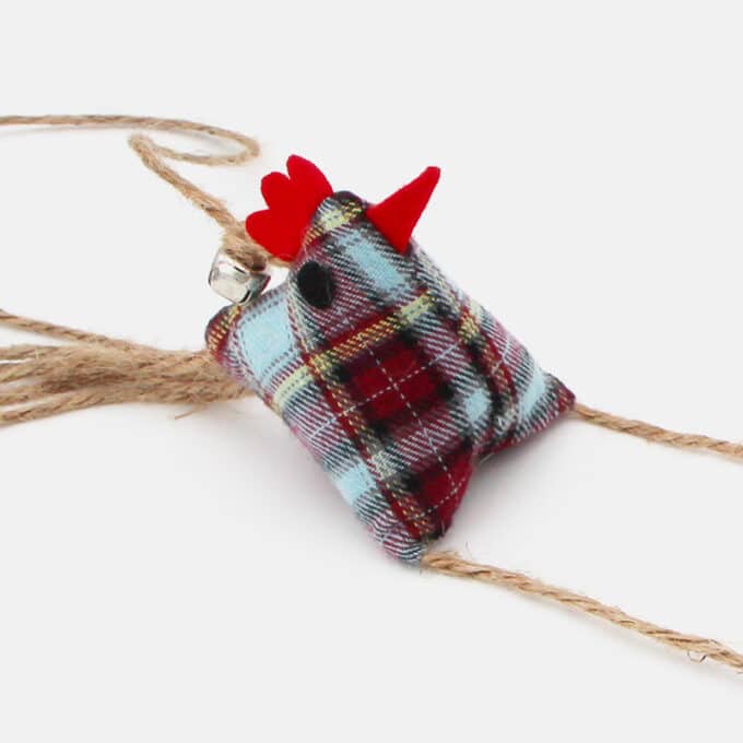 canne-peche-bois-poule-clochette-chat-1 Canne à pêche en bois et poule en tissu pour chat