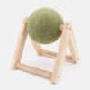 boule-balle-herbe-chat-cataire-catnip-socle-2 Boule d'herbe à chat cataire sur socle en bois