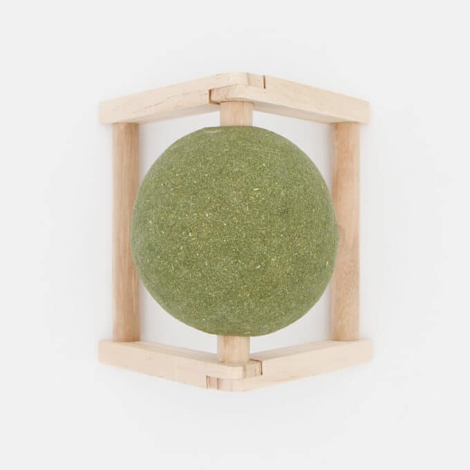 boule-balle-herbe-chat-cataire-catnip-socle-4