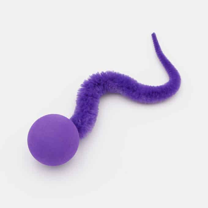 balle-chenille-mousse-chat-3 Balle chenille pour chat