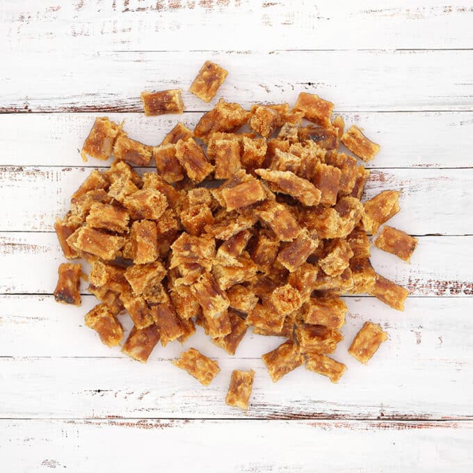 friandise-naturelle-chien-chat-premium-bouchee-poulet Friandises naturelles premium pour chat et chien bouchées tendres de poulet