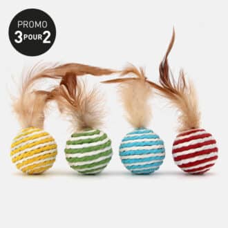 Balle en corde fil de papier avec plumes pour chat