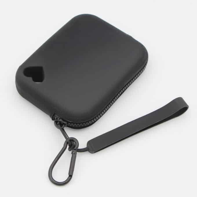 sac-pochette-friandises-silicone-chien-chat-3 Pochette à friandises en silicone pour chien