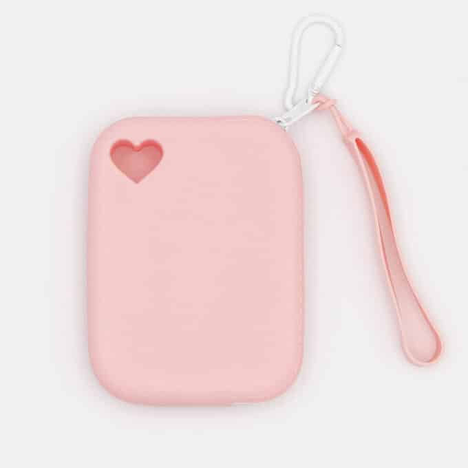 sac-pochette-friandises-silicone-chien-chat-8 Pochette à friandises en silicone pour chien