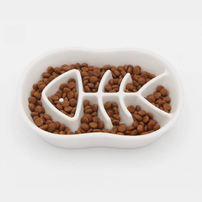 gamelle-anti-glouton-ceramique-poisson-chat-2 Gamelle anti-glouton en céramique pour chat avec arête de poisson