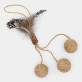 Jouet pour chat en corde avec des matières naturelles