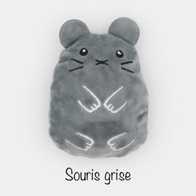 Peluche qui fait un bruit de papier froissé et avec une odeur de cataire herbe à chat