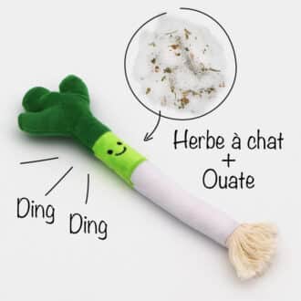 Peluche avec grelot à l'herbe à chat cataire pour chat