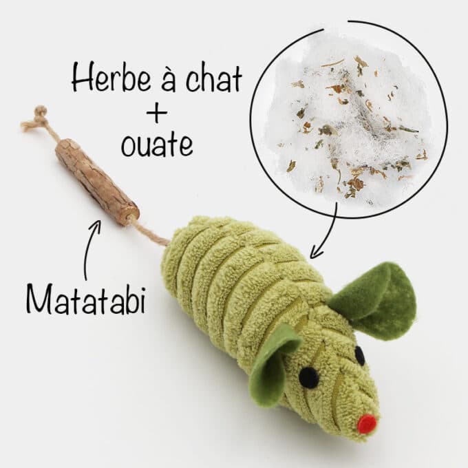 peluche-souris-matatabi-cataire-chat Peluche souris pour chat à l'herbe à chat avec bâton de matatabi