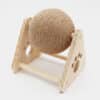 Grosse balle en sisal qui tourne sur socle en bois pour chat